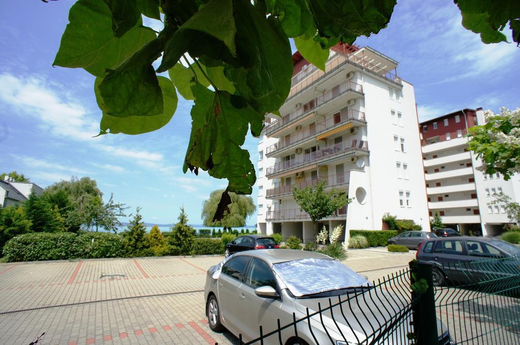 Panorama Beach Apartmanok Шиофок Экстерьер фото